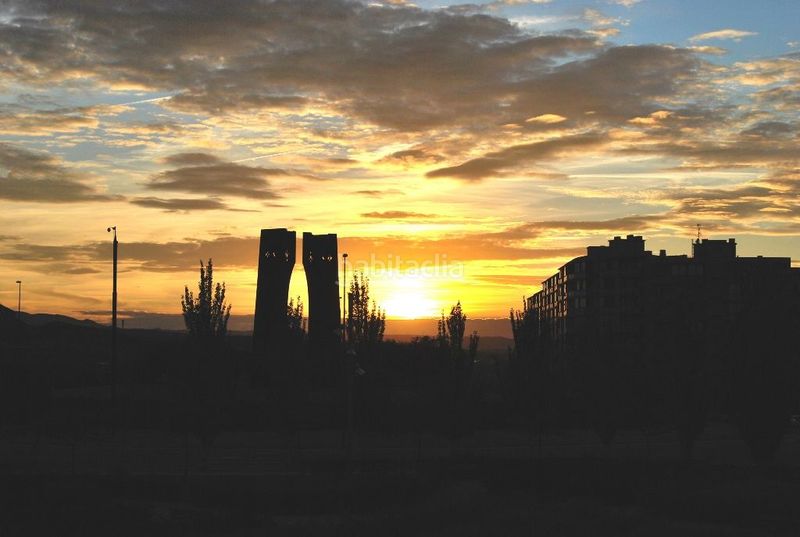 Foto d2c6ca96-9e00-4168-8d8d-1a82e5cd7ae0. Aparcament cotxe a Valdespartera Zaragoza