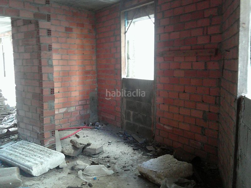 Foto fdd4ab81-2640-4a6d-abaf-bf608eca4443. Edificio en Marín