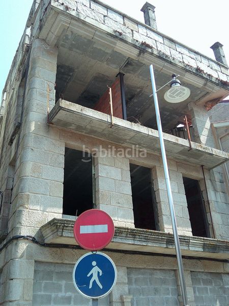 Foto 6d1b8963-b2d0-48e4-a865-c47c18fc18e9. Edifici a Marín
