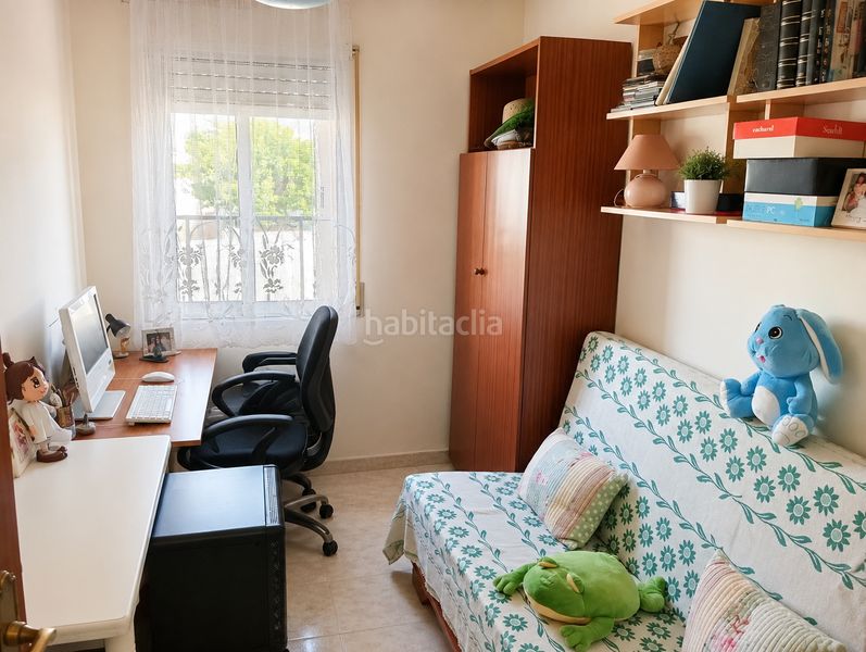 Foto 7055fab2-25b8-43fa-a969-b9a748e616b9. Casa amb aparcament a Alcanar