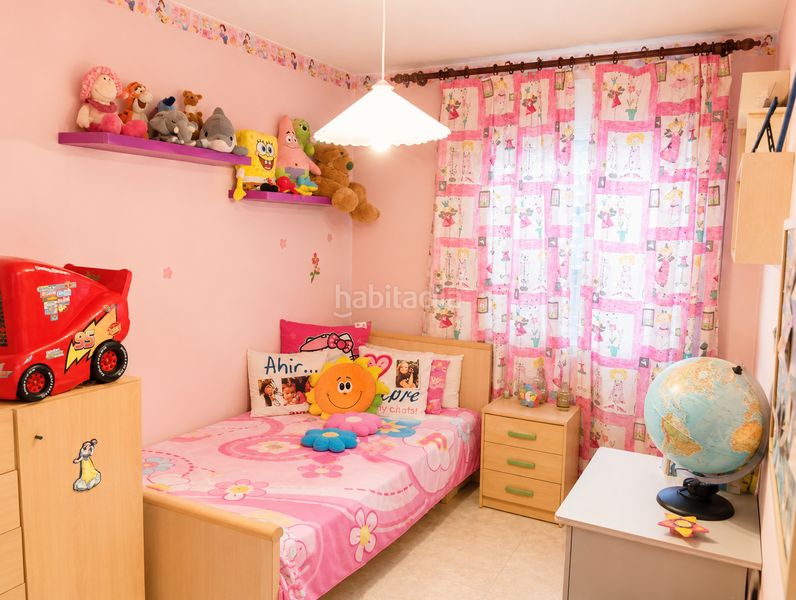 Foto 91bc633d-9990-4d59-b6dc-a2ab72e99d4c. Casa amb aparcament a Alcanar