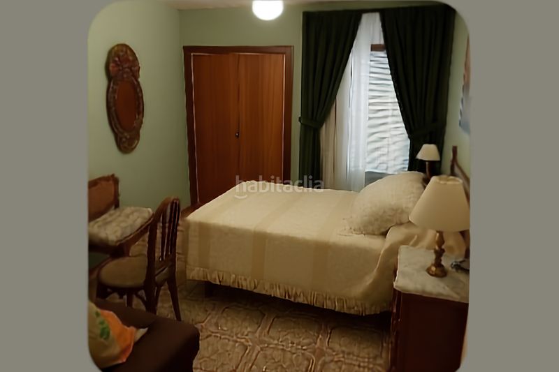 Foto 5c1e3a8f-a707-4e17-9b6b-b1a1b82b7d62. Casa a Requena