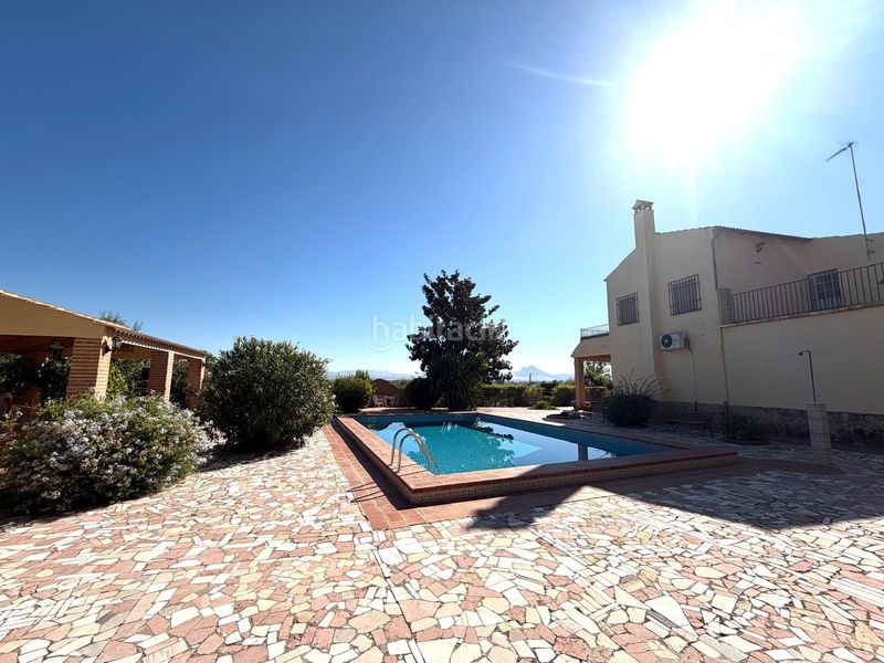 Foto 87d01d9f-ab0e-4da1-9c51-9c0104798a96. Casa amb aparcament a Zona de la Vega Antequera