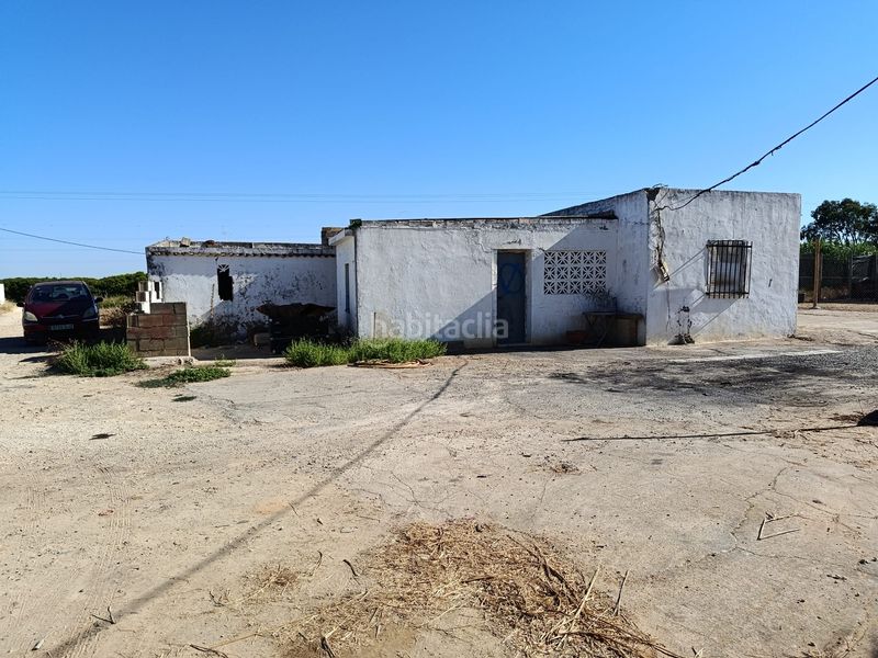 Foto 4064f484-15be-4543-82b3-586d0ed69b4c. Masia amb aparcament a Conil Conil de la Frontera