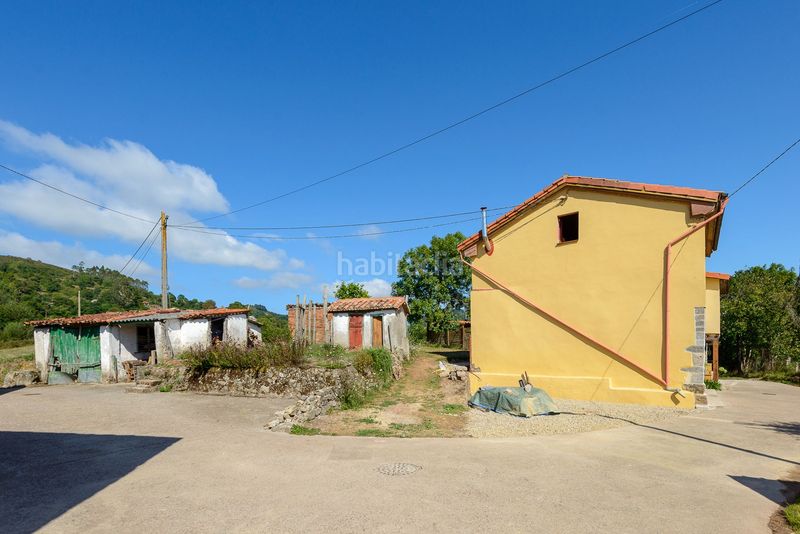 Foto 5fda0ed8-78fc-406e-aa6e-6eddbf02ade2. Casa adossada a Cabranes