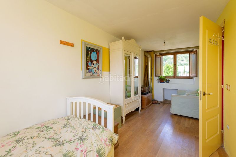 Foto 8ba4ee40-ae6a-42e1-a28e-bbc9095b1d0b. Casa adossada a Cabranes