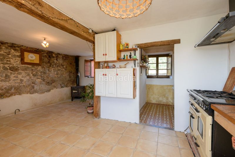 Foto e6b569a0-183b-45a1-b9bf-06211fe70870. Casa adossada a Cabranes