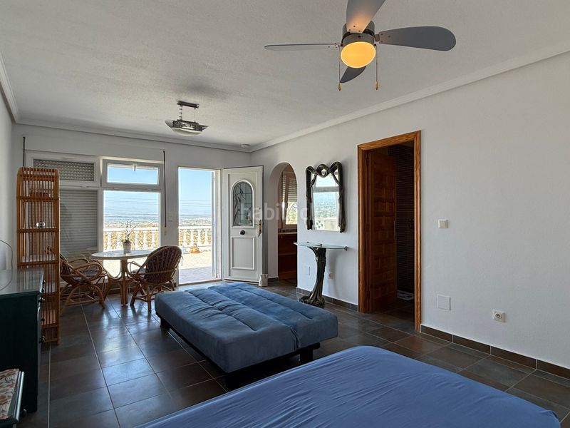 Foto b98e3d62-bb20-4b0c-b8c8-3773a8ec58b3. Casa a Rojales hills - rosa bungalows Rojales