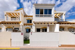 Casa adossada a Calle Trepadora conjunto residencial los naranjos f
