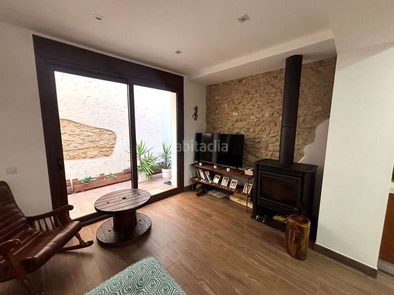 Foto 654a6e39-7741-4544-8d5e-ec5966b89292. Casa adossada amb aparcament a Alcanar