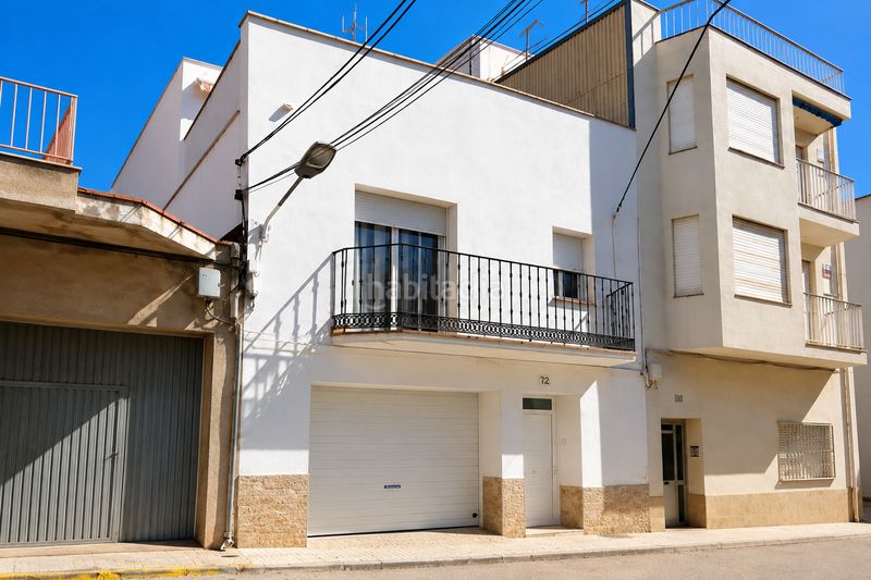 Foto c5b981cd-c8ea-4068-85a8-edcfea956a28. Casa adossada amb aparcament a Alcanar