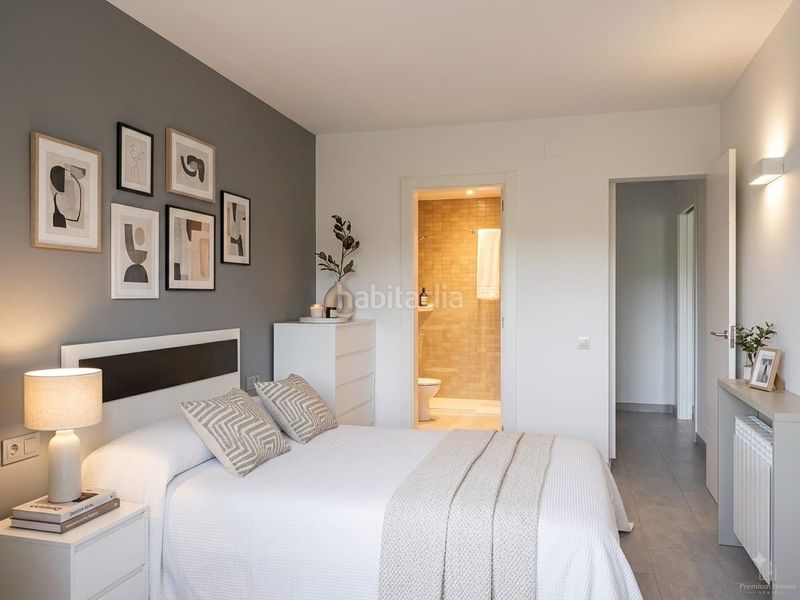 Foto a258613c-57c2-4cb7-a4d6-2ad1dc09240d. Casa adossada amb aparcament a Cercs