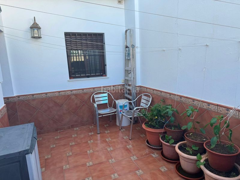 Foto e2203ce3-4998-4575-86cc-0f46489a4420. Casa a Lepe
