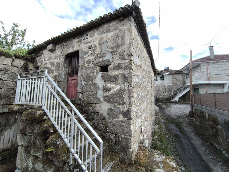Foto 81901042-b38b-41e2-8c8e-4e9ffabf98d2. Casa a Allariz
