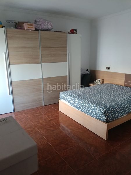 Foto 384b6564-7cfe-4e6b-be67-66fdc95dd84a. Casa amb aparcament a Constantina