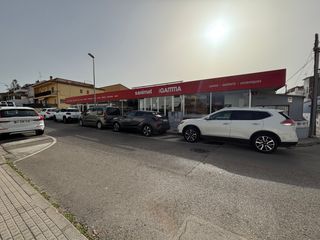 Local Comercial en Calle Lérida