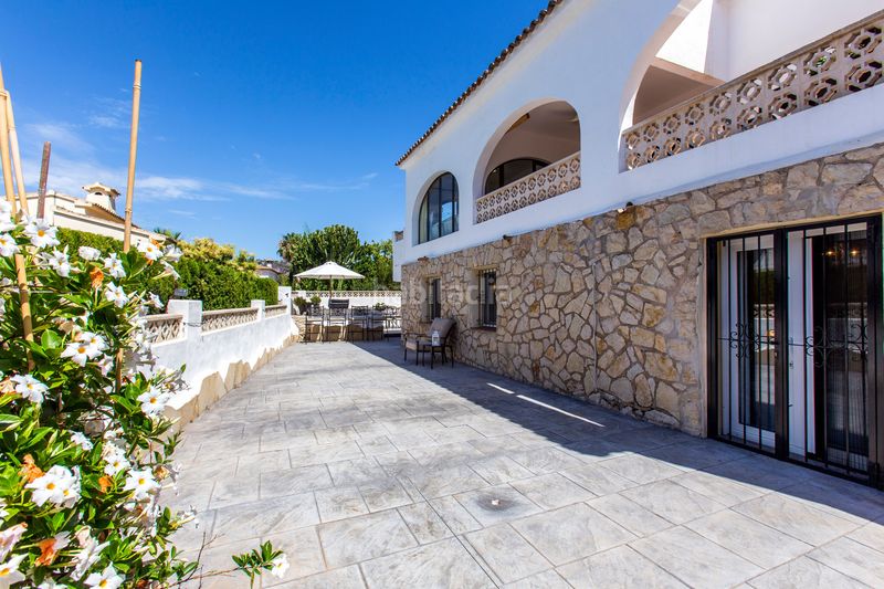 Foto 7f101142-f22b-4ec1-b027-5934795037a9. Casa amb aparcament a Cala Advocat-Baladrar Benissa