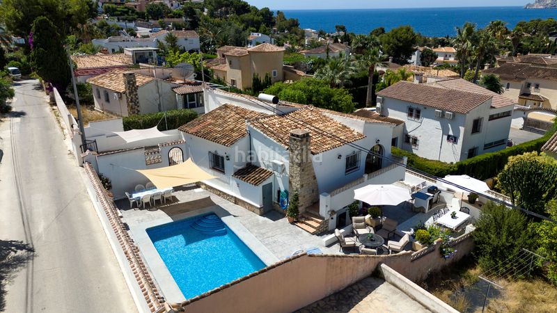 Foto b6b9fc3a-977c-42b8-868a-64188181d354. Casa amb aparcament a Cala Advocat-Baladrar Benissa