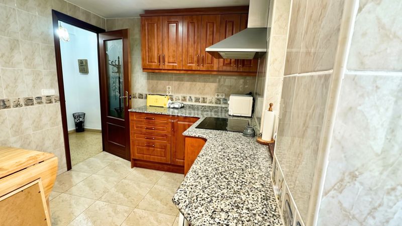 Foto 3ab6fe74-cacf-49ff-9631-53a790a674bc. Pis a Natzaret Valencia