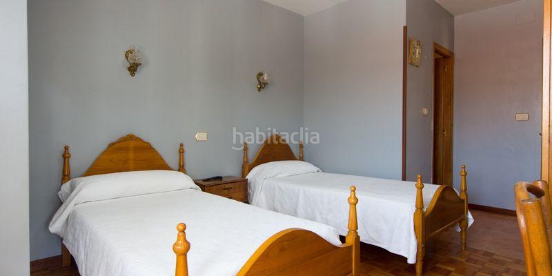 Foto 990dbd35-7477-4533-95a0-3e939dc10826. Edifici a carretera de codeseda 37 a Estrada (A)