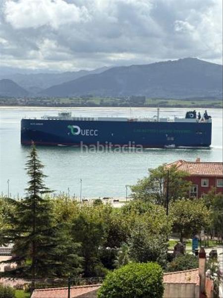 Foto a578e427-f852-446e-843f-85f162919a0d. Pis a El Sardinero Santander