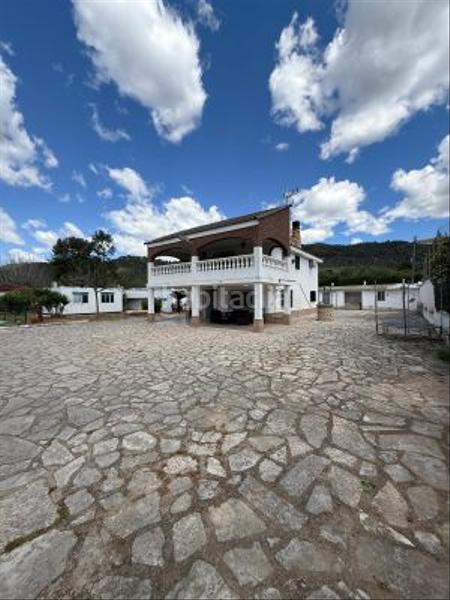 Foto a2e2a5dd-d672-4074-a9c7-d3fd4b30fff3. Casa con parcheggio in Urbanitzacions i Pedanies Sud Alzira