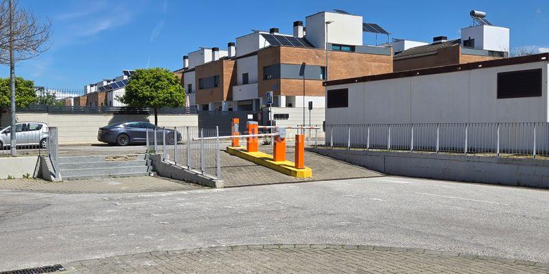 Foto 20a3a541-38c0-46fe-b78c-23a718799c57. Parking voiture dans Palmete Sevilla