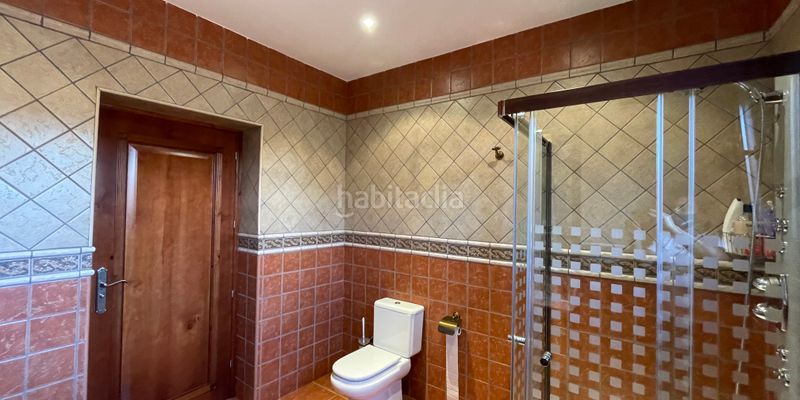 Foto 04a1a6d9-5e59-468c-a543-31c859847f92. Maison avec parking dans Loja