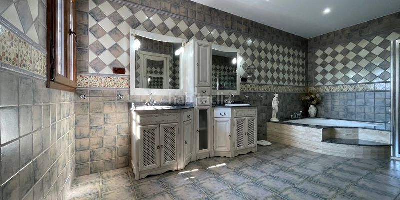 Foto 0fa79202-db7f-4c78-9039-9e73ebb92cc2. Maison avec parking dans Loja