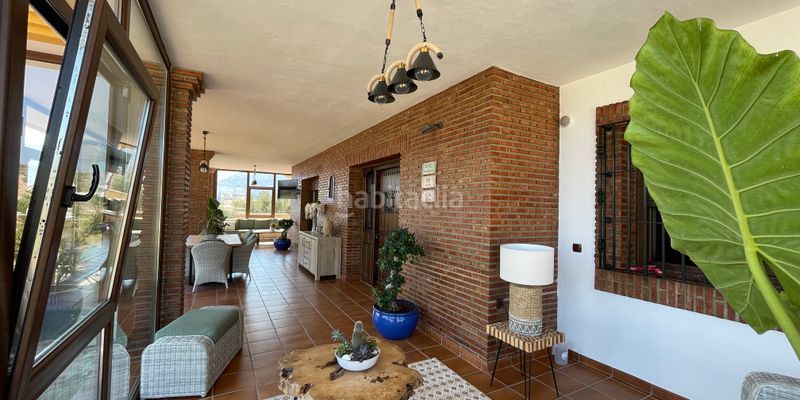 Foto 1582fa47-b729-4672-9e97-85aefb262808. Maison avec parking dans Loja
