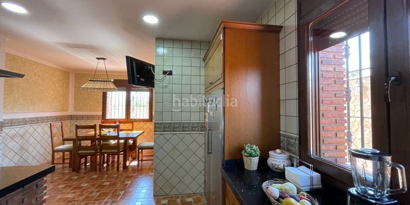 Foto 2d715cbf-7d91-4b04-b889-ad287f9c394d. Maison avec parking dans Loja