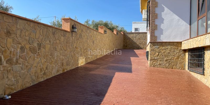 Foto 43749844-9000-41bf-91d2-4d976b60ea6c. Maison avec parking dans Loja