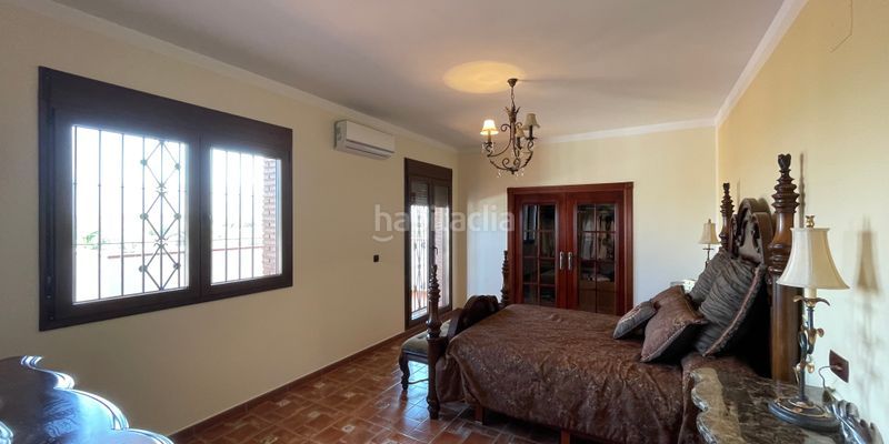 Foto 4633e767-1a40-4a6f-b845-06be0fdc6ddc. Maison avec parking dans Loja
