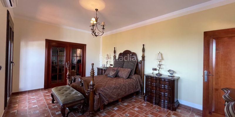 Foto 8336663d-bb69-47ab-a5c0-f73c358dfff2. Maison avec parking dans Loja