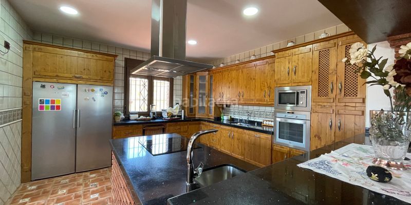 Foto 8c4ae771-98e3-43b5-9319-cc11e072565d. Maison avec parking dans Loja