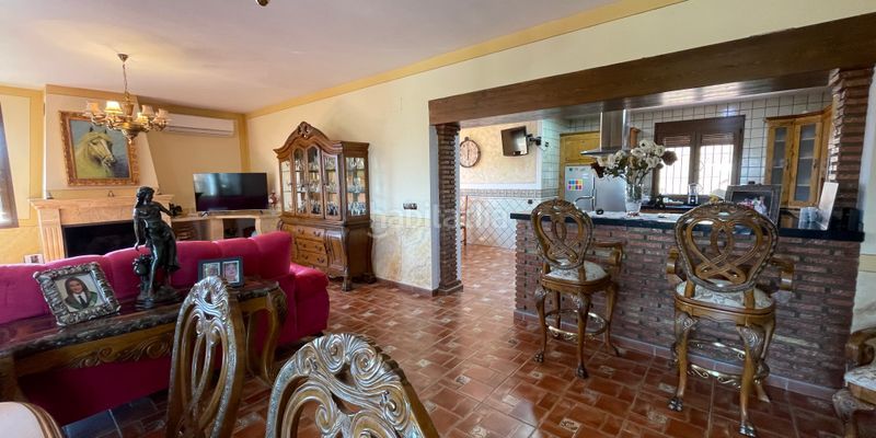 Foto 8cd5b713-3d13-4d01-83d4-0ba7b65ab7f4. Maison avec parking dans Loja