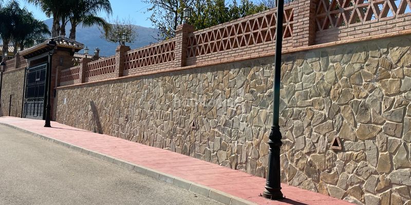 Foto 8fa781b4-75f0-4ade-8909-557b7aa73766. Maison avec parking dans Loja