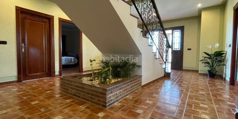 Foto acc51e44-e4ff-4bc3-a1cd-56f02835fe10. Maison avec parking dans Loja