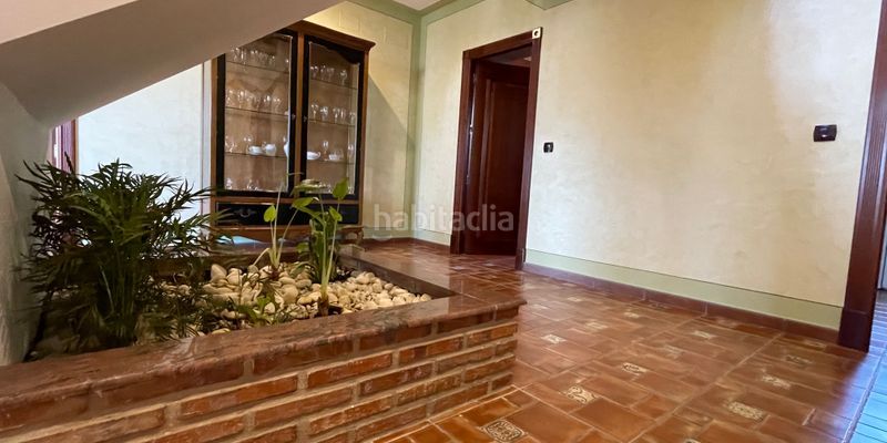 Foto cc4e4e48-1e02-4e8c-b77c-d60433d9db3f. Maison avec parking dans Loja