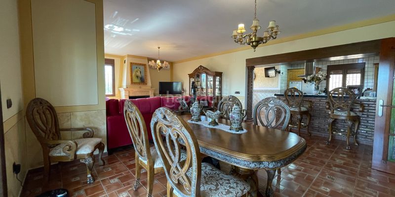 Foto e5a4a78e-db32-4432-8394-dfbfa19eb5fc. Maison avec parking dans Loja