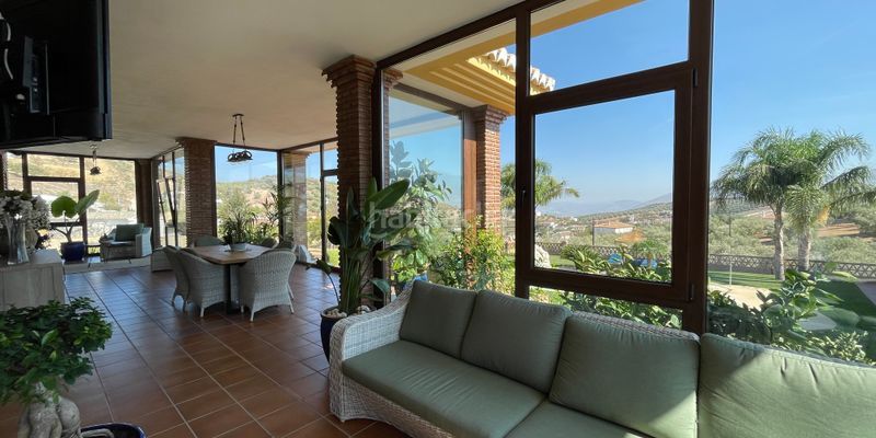 Foto f5f820fa-3531-4418-8535-1222f3fa71d8. Maison avec parking dans Loja