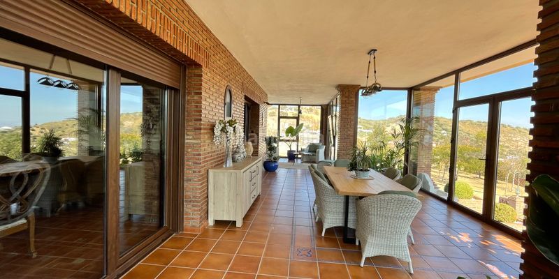 Foto fc4a8a53-3ddb-49ec-913c-27997cee79eb. Maison avec parking dans Loja