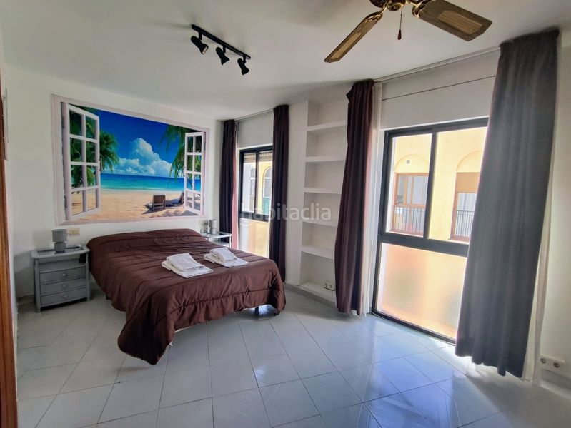 Foto eec46fbc-1d2e-48c4-bfd5-49f40636bb58. Flat in Centro Nerja