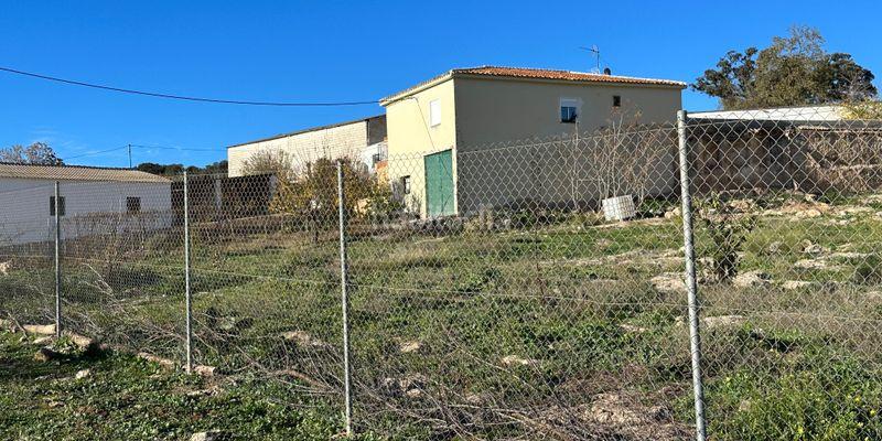 Foto eac99f61-2b71-4e33-b3d3-49b2582d08be. Terreno residencial en camino mariandana 1 en Archidona