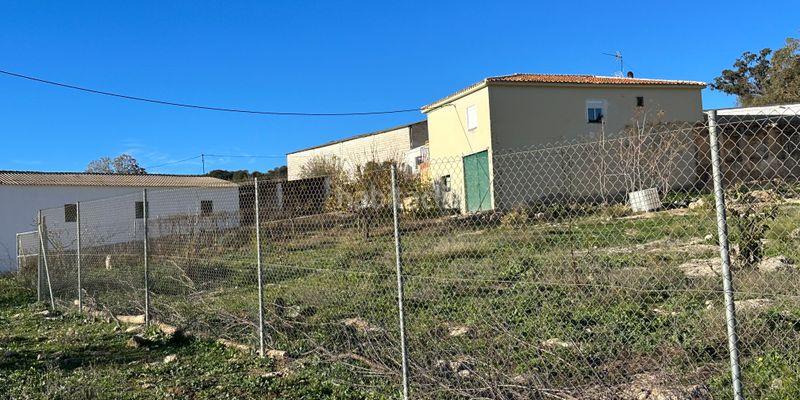 Foto dc0e3039-c4ca-4daa-b6a2-457d61a6fc8f. Terreny residencial a Archidona