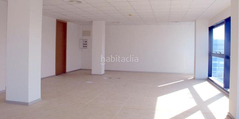 Foto 2c13ac2c-606a-4da9-9c5f-1d1edbc05b4f. Bureau dans Palmete Sevilla