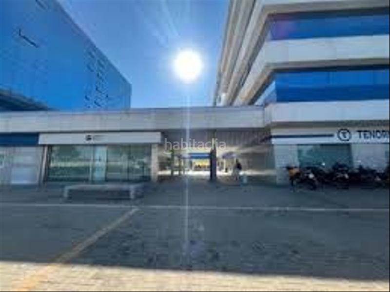 Foto 15d27952-de49-4ce3-aae4-cad34b88aaa4. Oficina en Palmete Sevilla