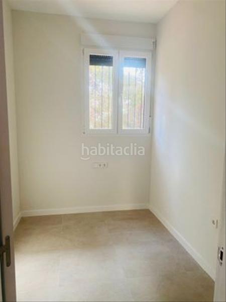 Foto cc81a3a3-32be-4377-9e02-209e341d32e0. Piso en calle ibi 7 en Terramelar Paterna