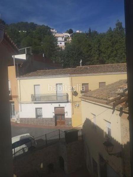 Foto d52840f1-66b8-436a-b3ad-eb13f89bd9da. Casa en calle colon 2 en Ador