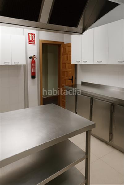 Foto 8722aa53-7393-4b26-b74b-900151d7bee0. Local comercial a Íscar